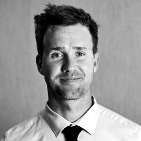 Dr Neill Van der Walt